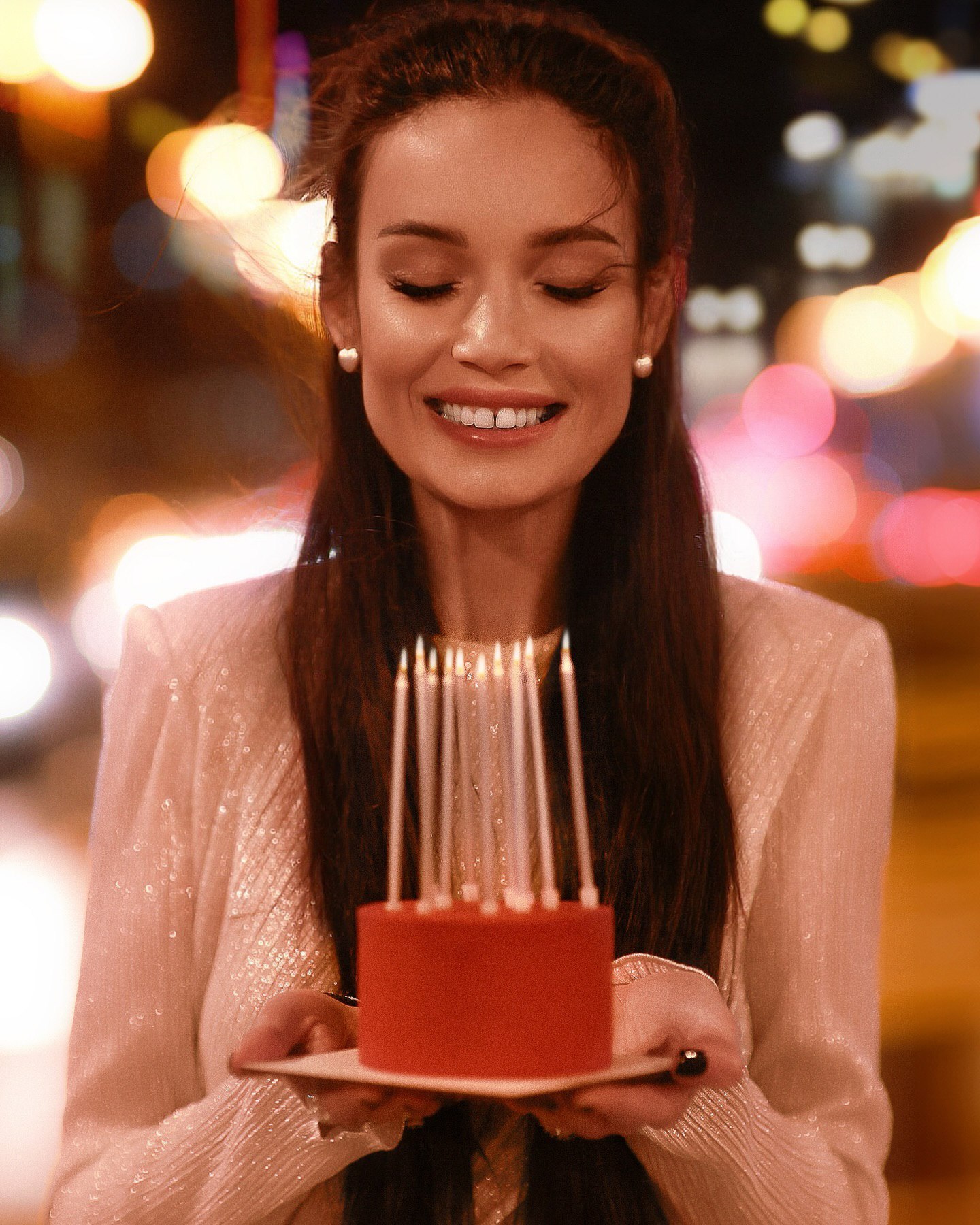 "Найбільший скарб у житті": репер-воїн Ярмак показався з дружиною на романтичному фото